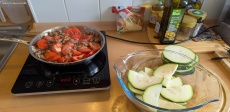 Hochbeet außer Kontrolle und Riesenzucchini